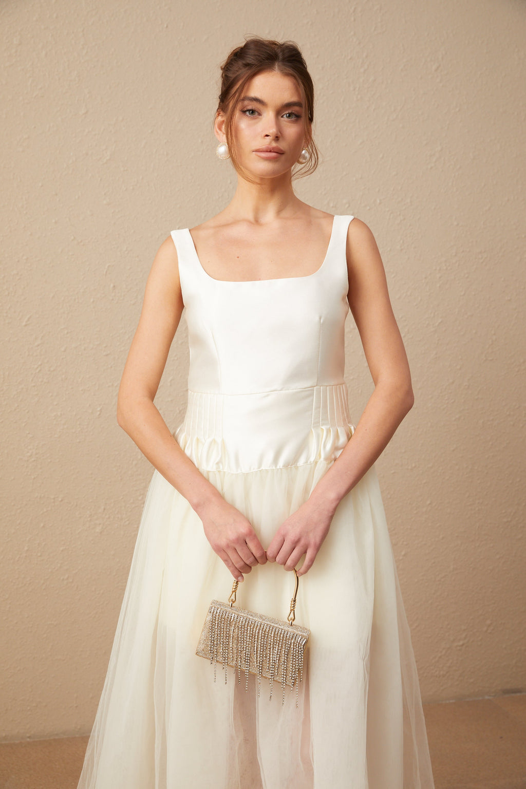 Lucie beyaz saten tül panelli maxi elbise