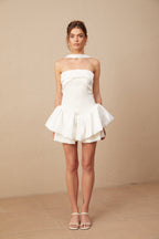 Olivia beyaz halter yaka volanlı mini elbise