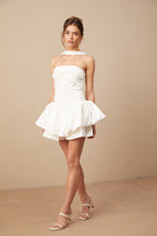 Olivia beyaz halter yaka volanlı mini elbise