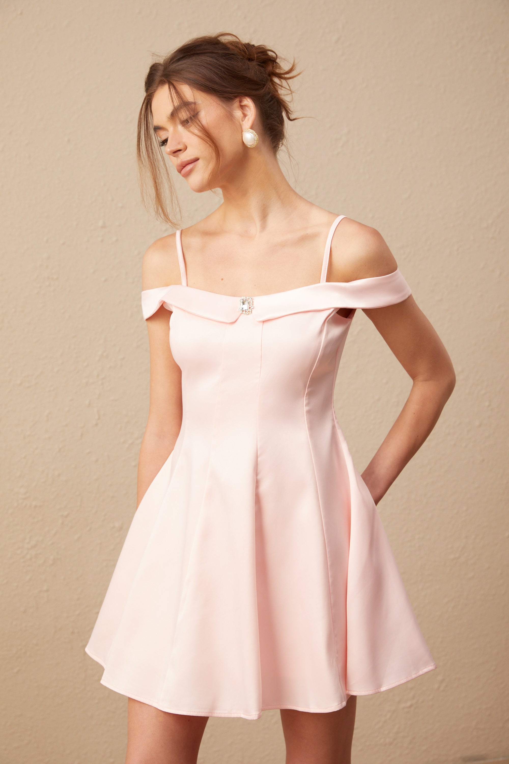 Dounia Kristal İşlemeli Kloş Mini Elbise