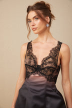 Marion Dantel Detaylı Büstiyer Mini Elbise