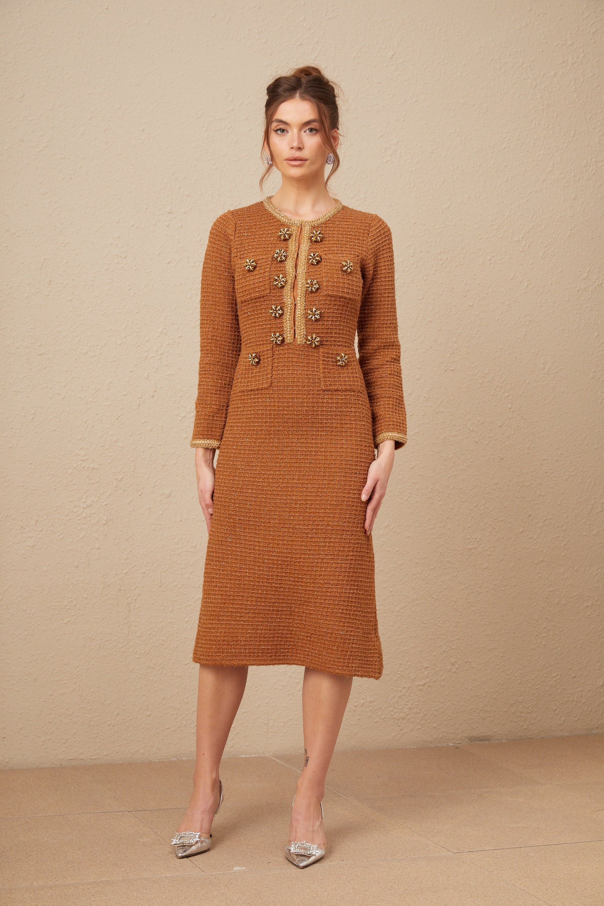 Örgülü Kenarlı Tüvit Elbise