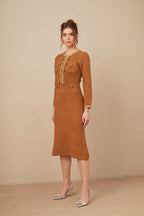 Örgülü Kenarlı Tüvit Elbise