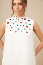 Élise Beyaz Kristal Büyük Fiyonk Detaylı Kolsuz Mini Elbise