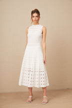 Charlotte Beyaz Kolsuz Kesik Detaylı Triko Midi Elbise