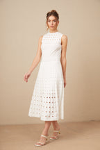 Charlotte Beyaz Kolsuz Kesik Detaylı Triko Midi Elbise