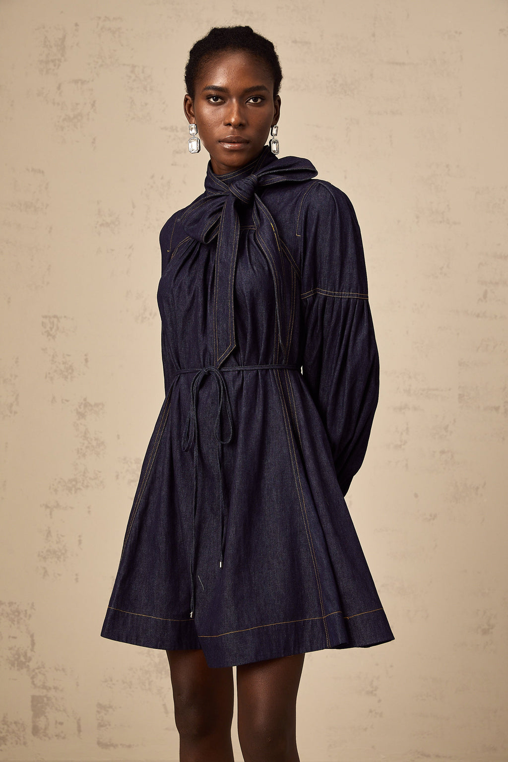 Mirabel koyu mavi kontrast dikişli denim mini elbise