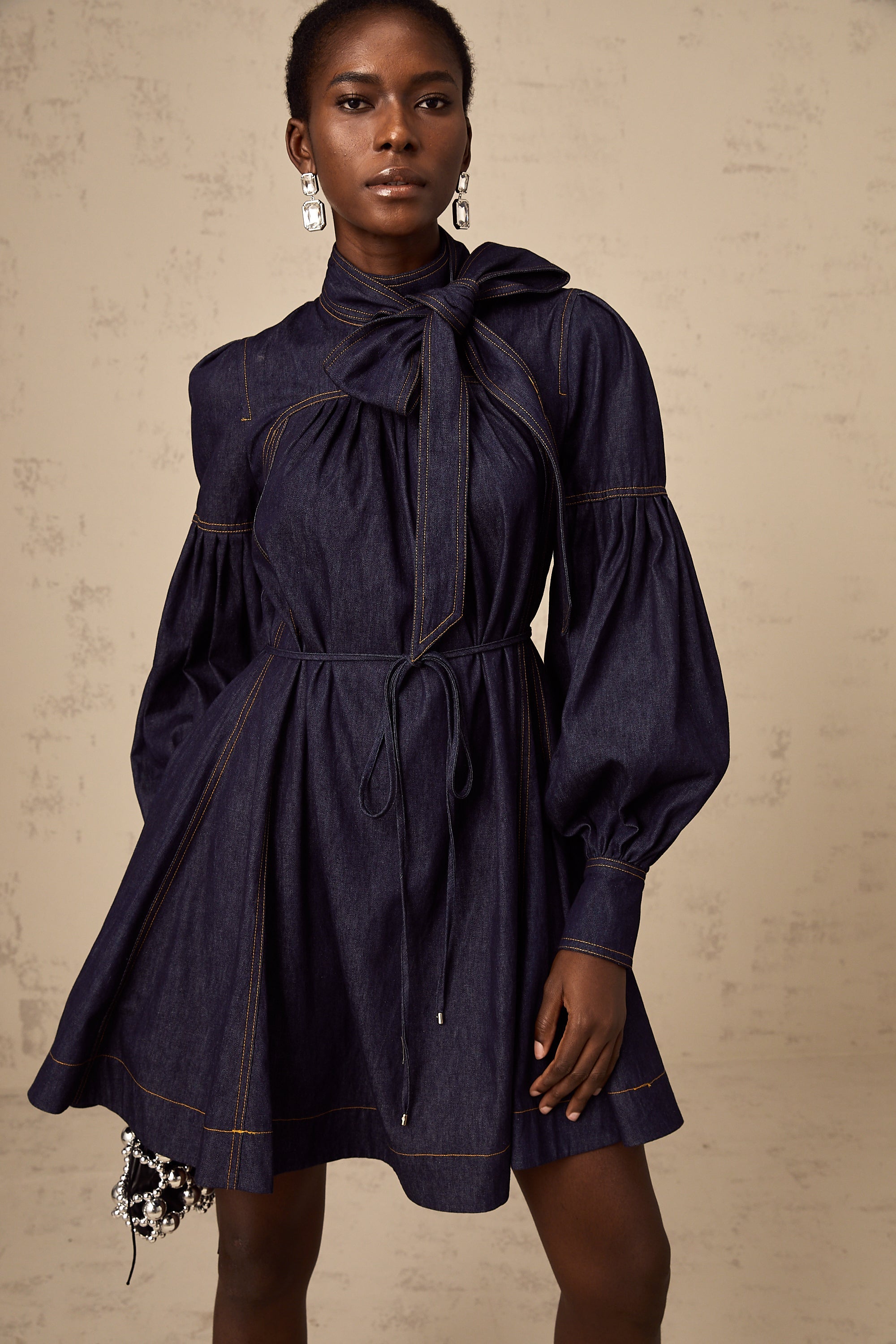 Mirabel koyu mavi kontrast dikişli denim mini elbise