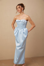 Sylvie mavi saten fiyonk detaylı omuzdan açık midi elbise