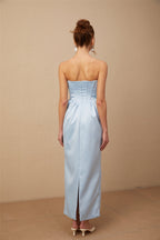 Sylvie mavi saten fiyonk detaylı omuzdan açık midi elbise