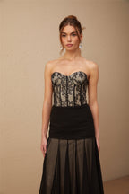 Pétunia siyah dantel volanlı maxi elbise