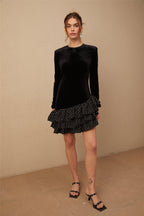 Lucrezia siyah puantiyeli baskılı kadife panelli fırfırlı mini elbise