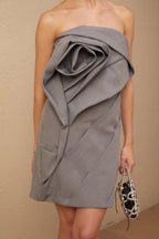 Gaia Gri Çiçek Aplikeli Pileli Mini Elbise