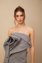 Gaia Gri Çiçek Aplikeli Pileli Mini Elbise