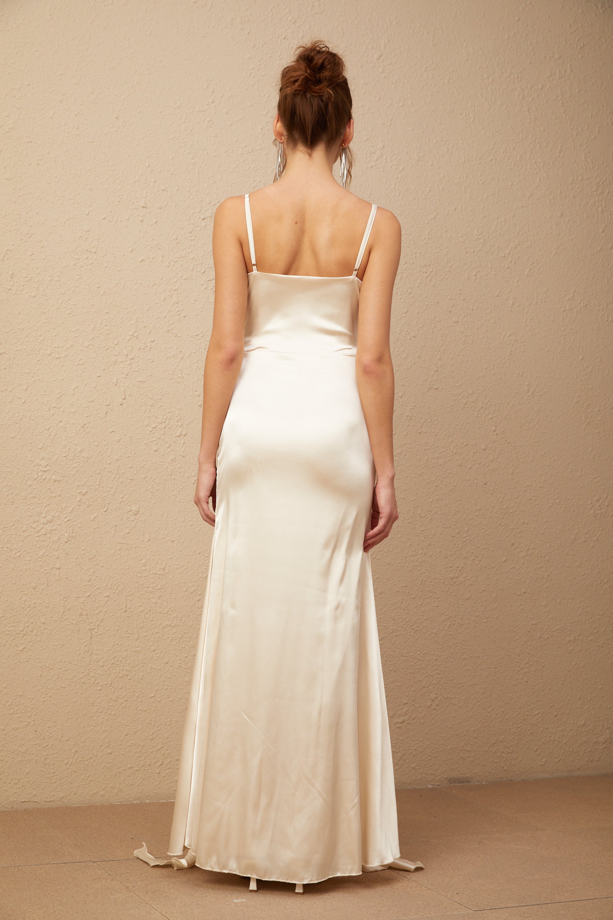 Filomena Çiçek Aplikeli Korseli Saten Maxi Elbise