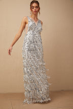 Denise Gümüş Kolsuz Püsküllü Payetli Maxi Elbise