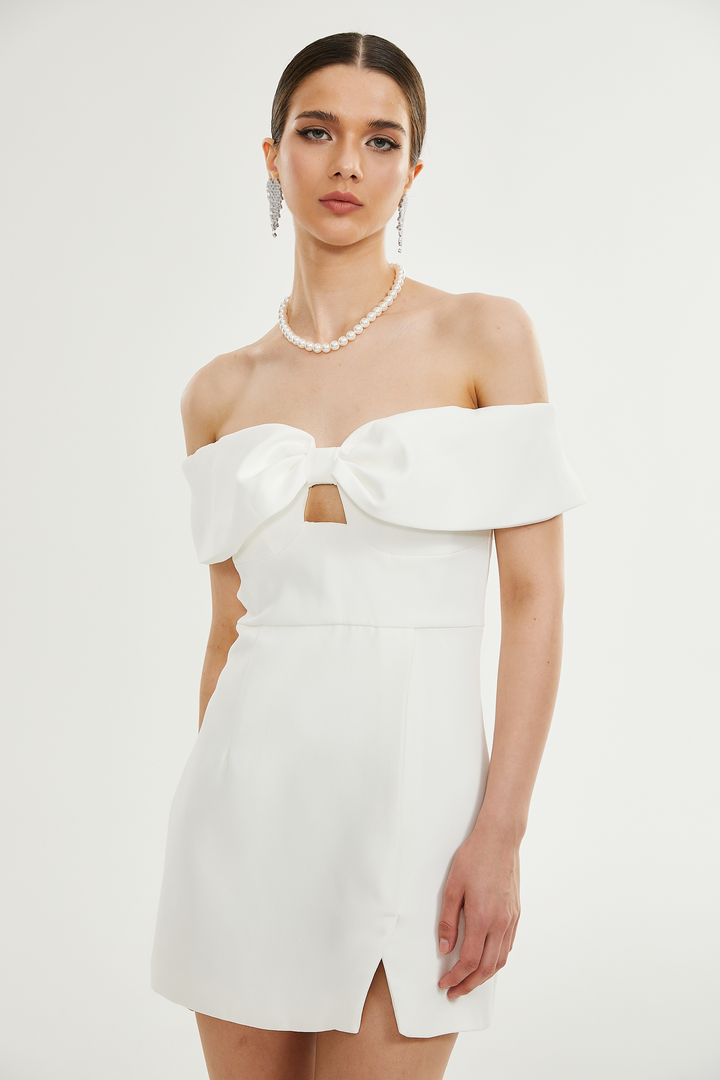 Victoire fiyonk detaylı mini elbise