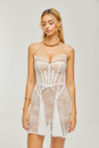 Renéa dantelli mini elbise