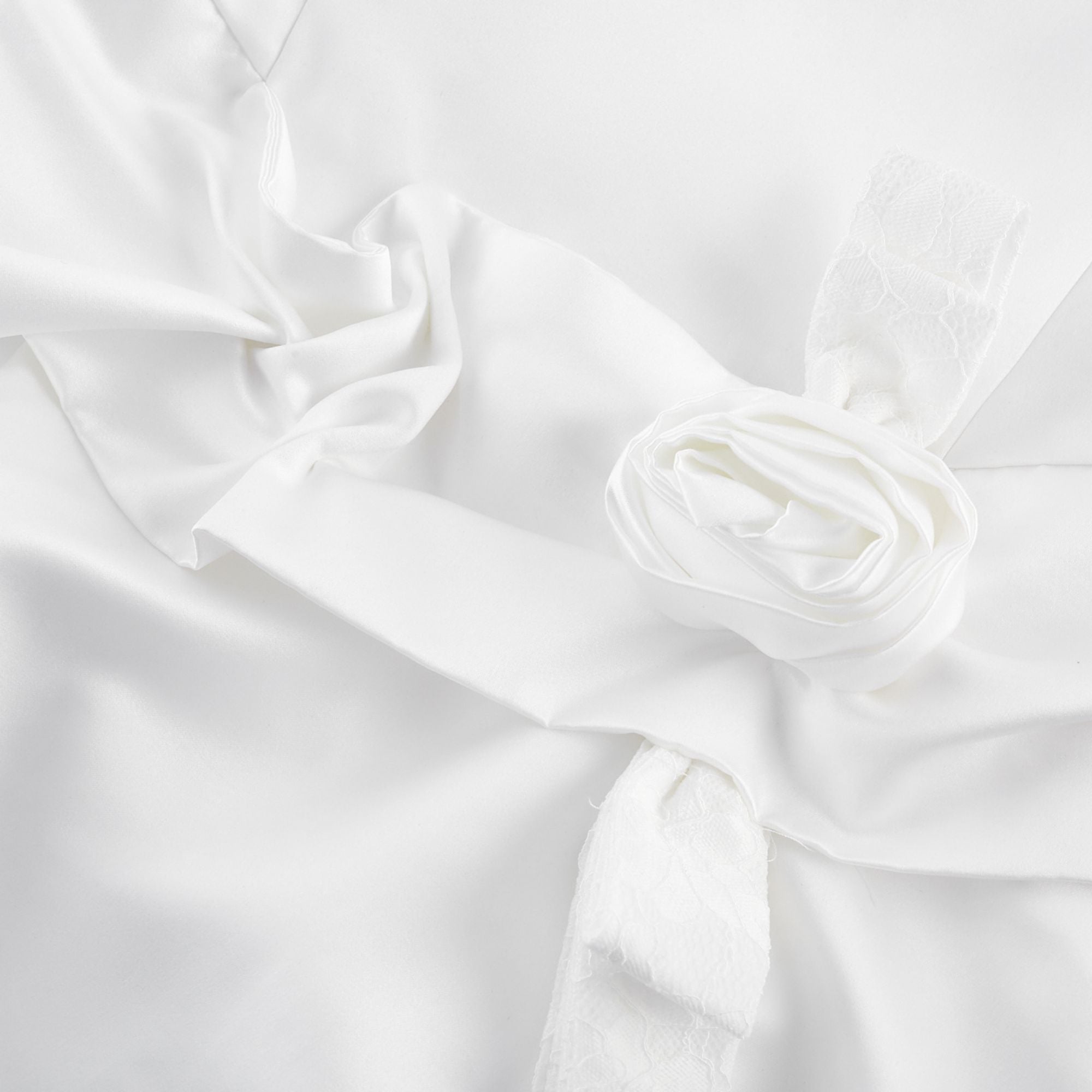 Fleur pile süsleme mini elbise