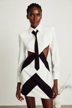 Violette dekolteli mini elbise