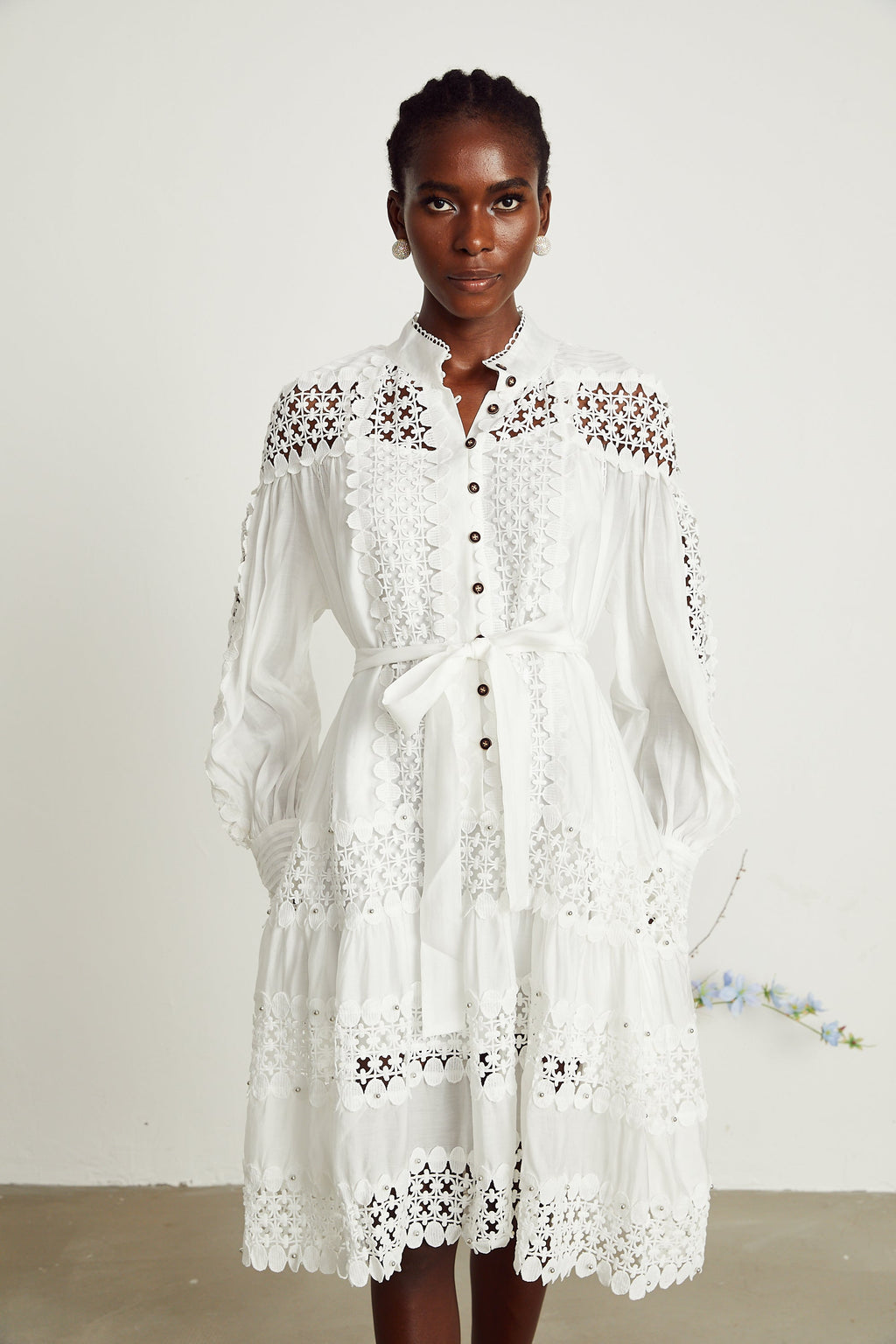 Gabriela dekolteli mini elbise