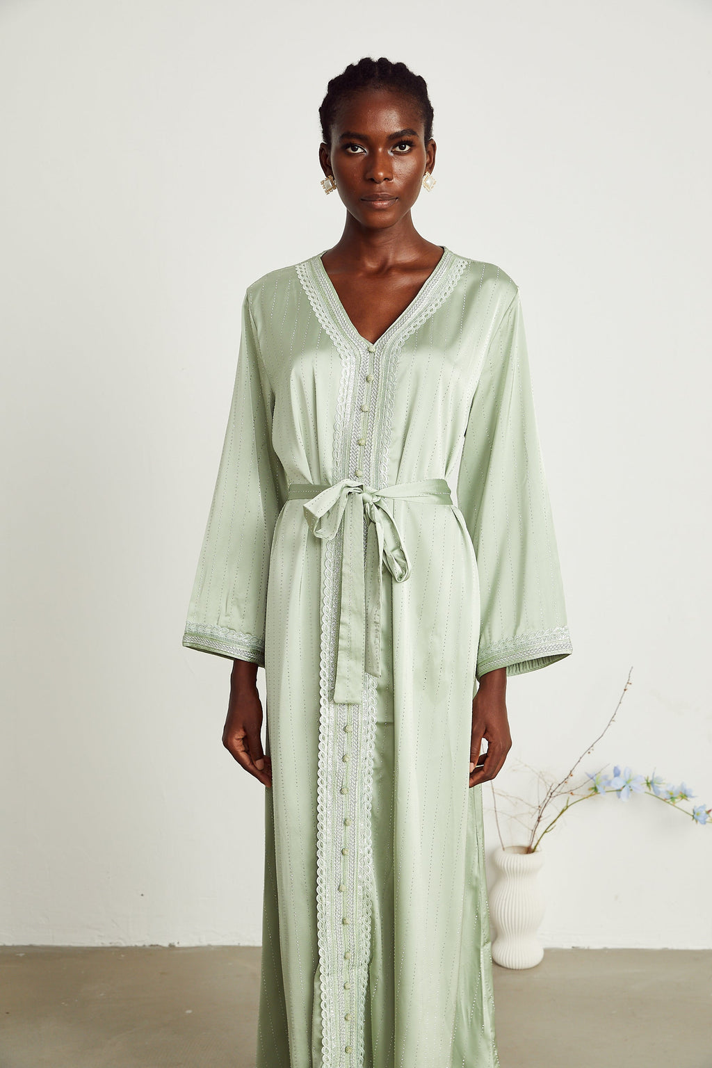 Véronique süslemeli maksi elbise