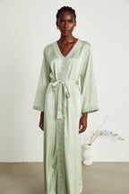 Véronique süslemeli maksi elbise