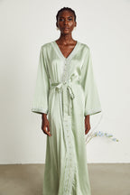 Véronique süslemeli maksi elbise