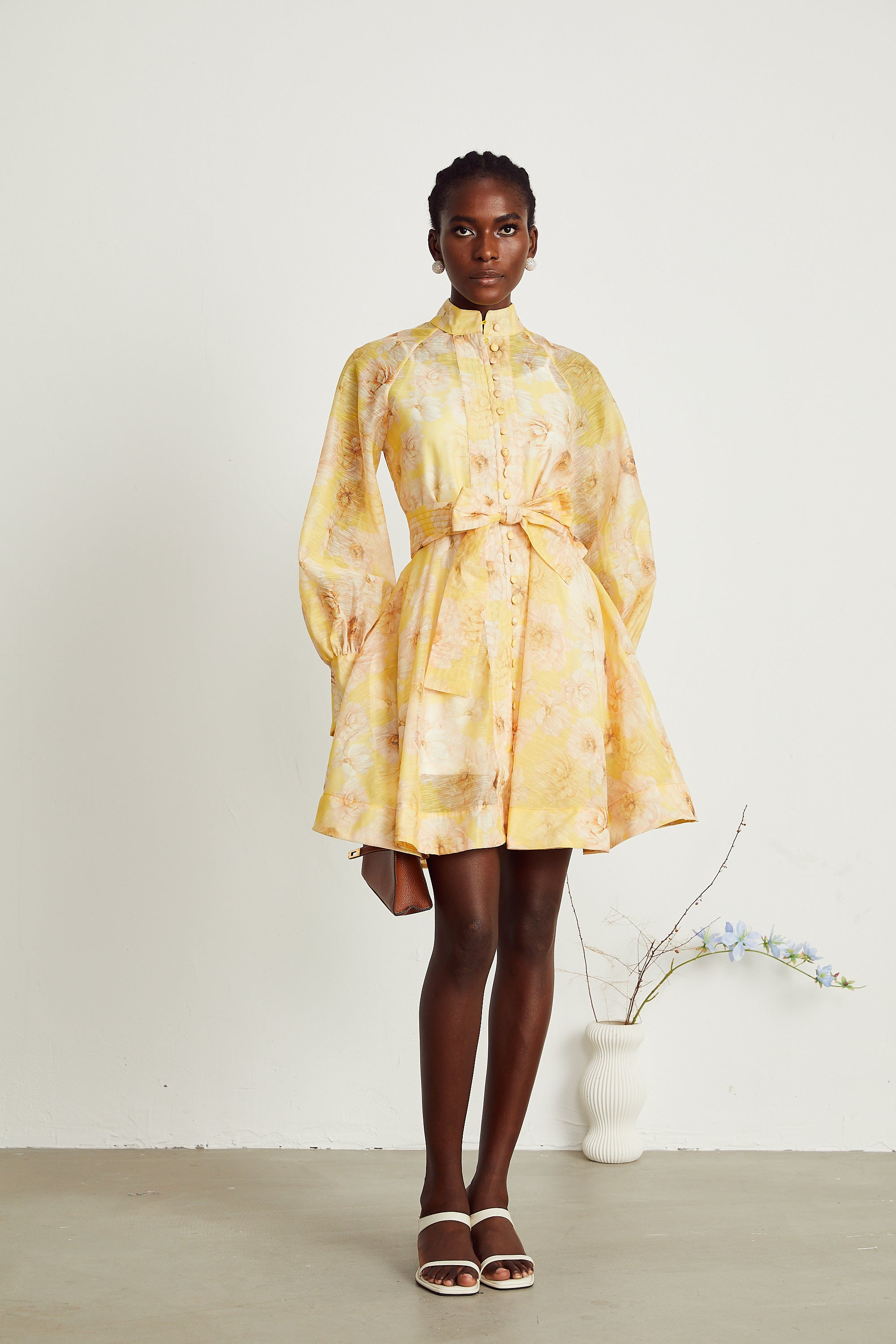 Pénélope kuşaklı mini elbise