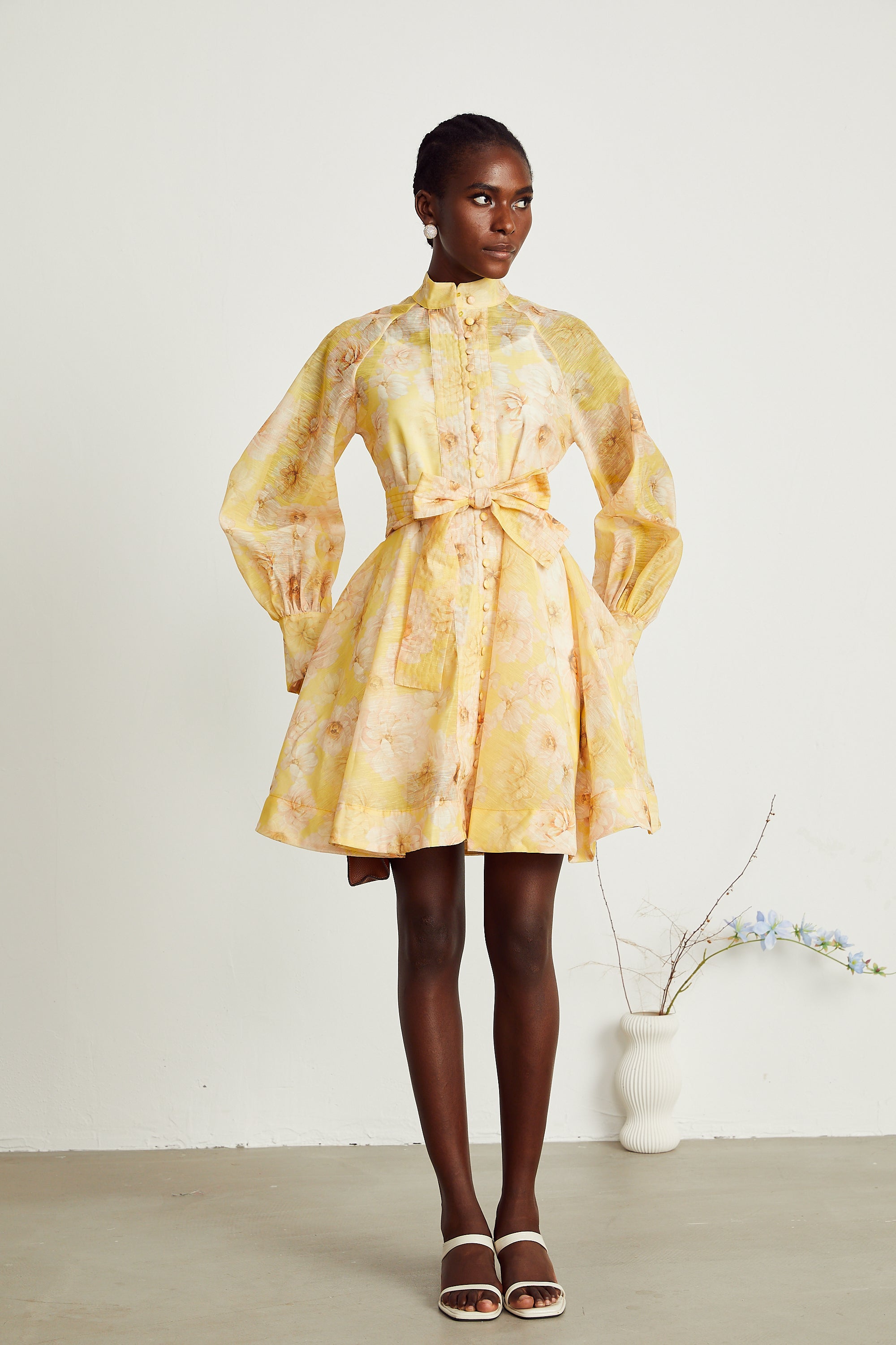 Pénélope kuşaklı mini elbise