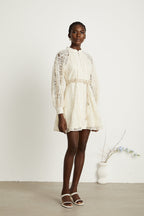 Püskül Kemerli Yarı Transparan Dantel Mini Elbise