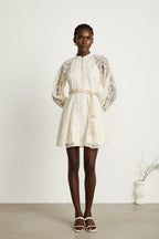 Püskül Kemerli Yarı Transparan Dantel Mini Elbise