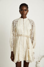 Püskül Kemerli Yarı Transparan Dantel Mini Elbise