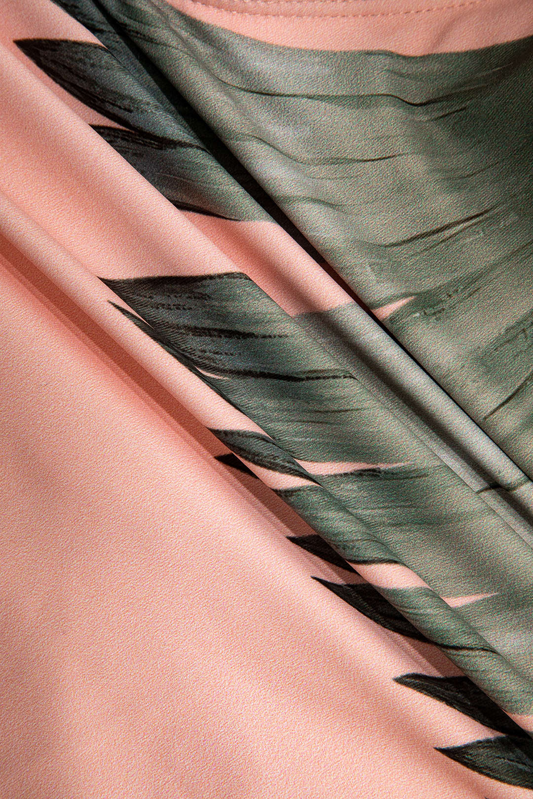 Tropikal Desenli Büzgülü Çapraz Dönme Kırma Bağlamalı Sırt Dekolteli Karın Toparlayıcı Tek Parça Mayo