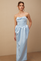 Sylvie mavi saten fiyonk detaylı omuzdan açık midi elbise