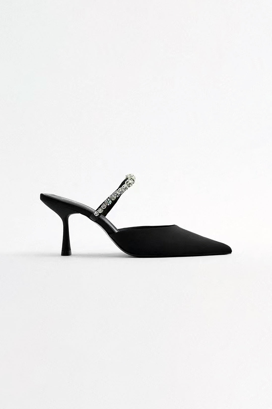 Taşlı Süslenmiş Sivri Uçlu Yüksek Topuklu Sandalet