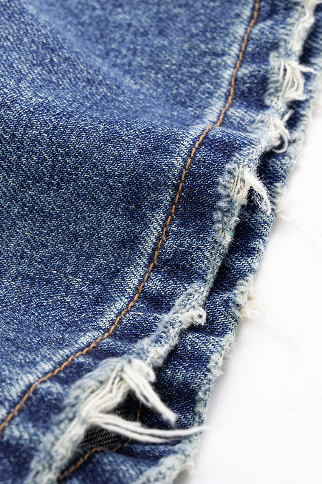 Denim Fermuarlı Yarım Şort