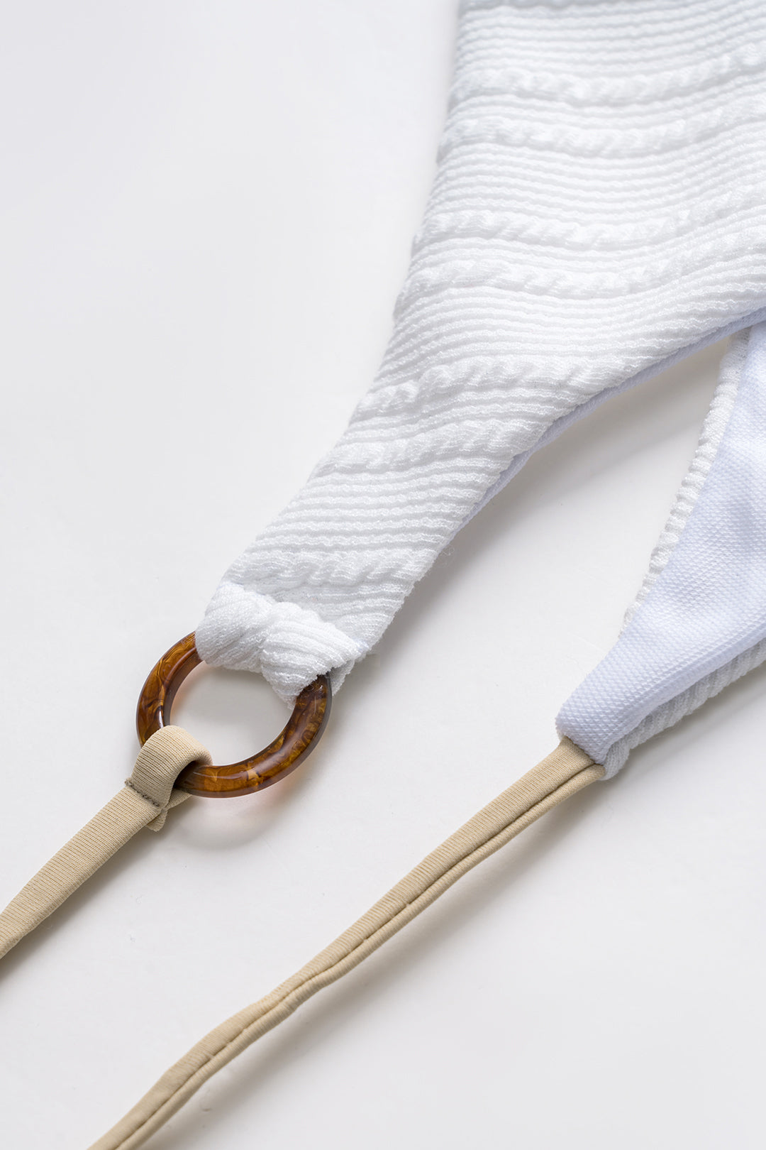 Kontrast Bağcıklı Sırtı Açık Bikini Takımı