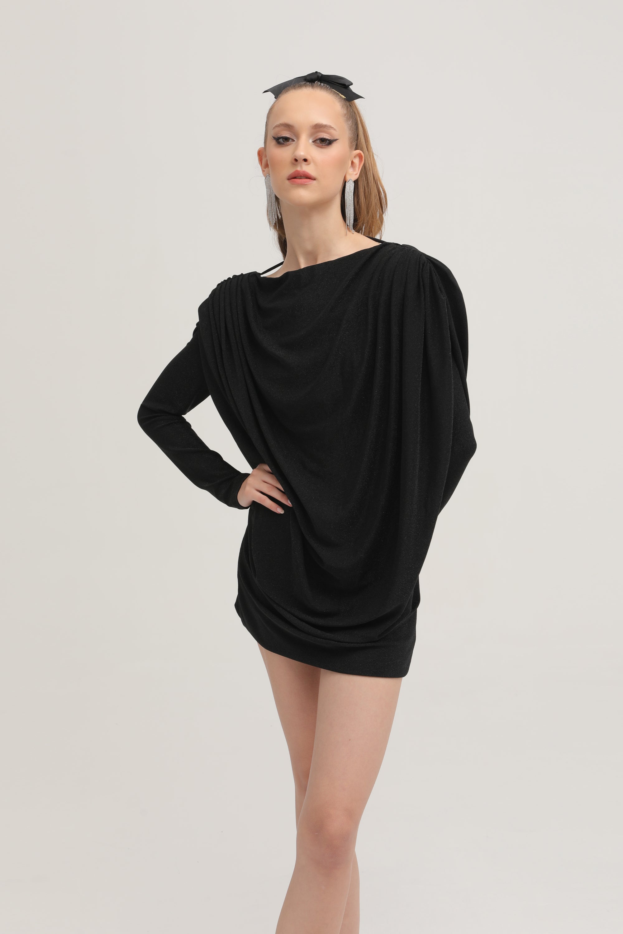 Hilda büzgülü mini elbise