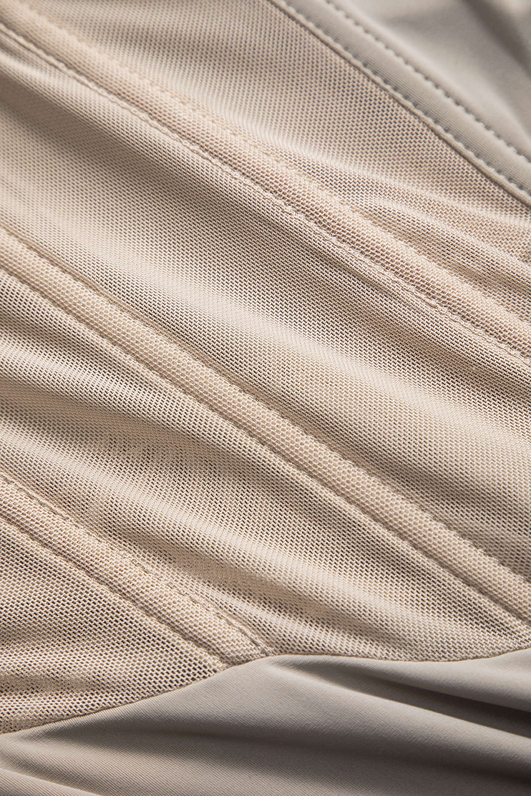 Ağ Detaylı Patchwork Korseli Bustiyer Askılı Bodysuit