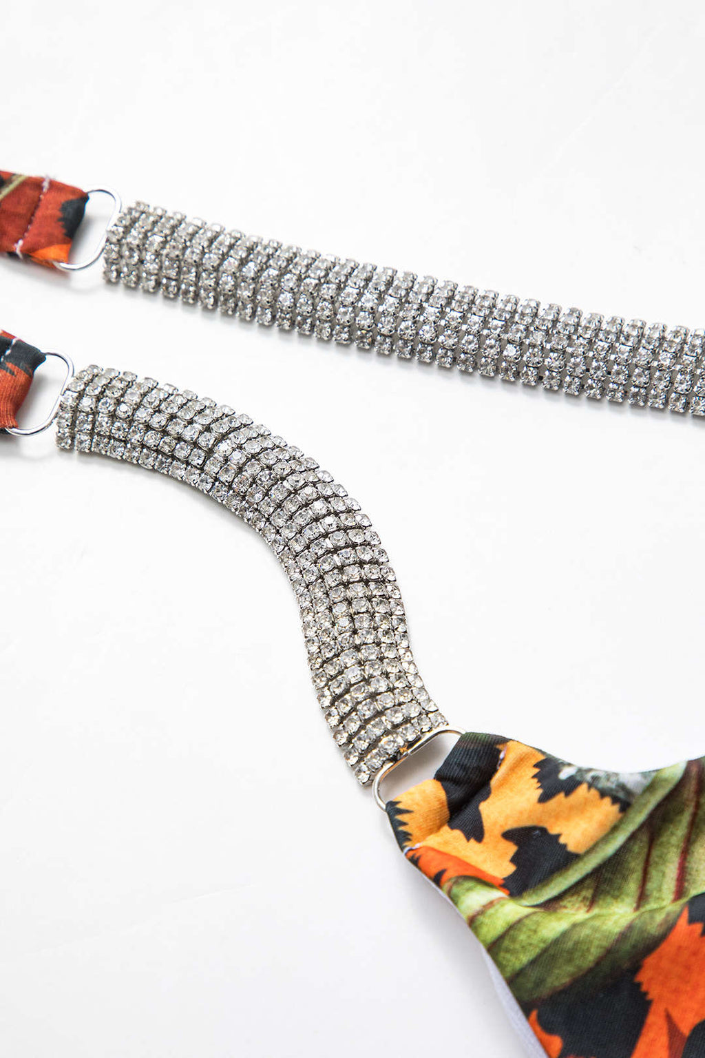 Tropikal Desenli Strass Detaylı Askılı Bikini Takımı