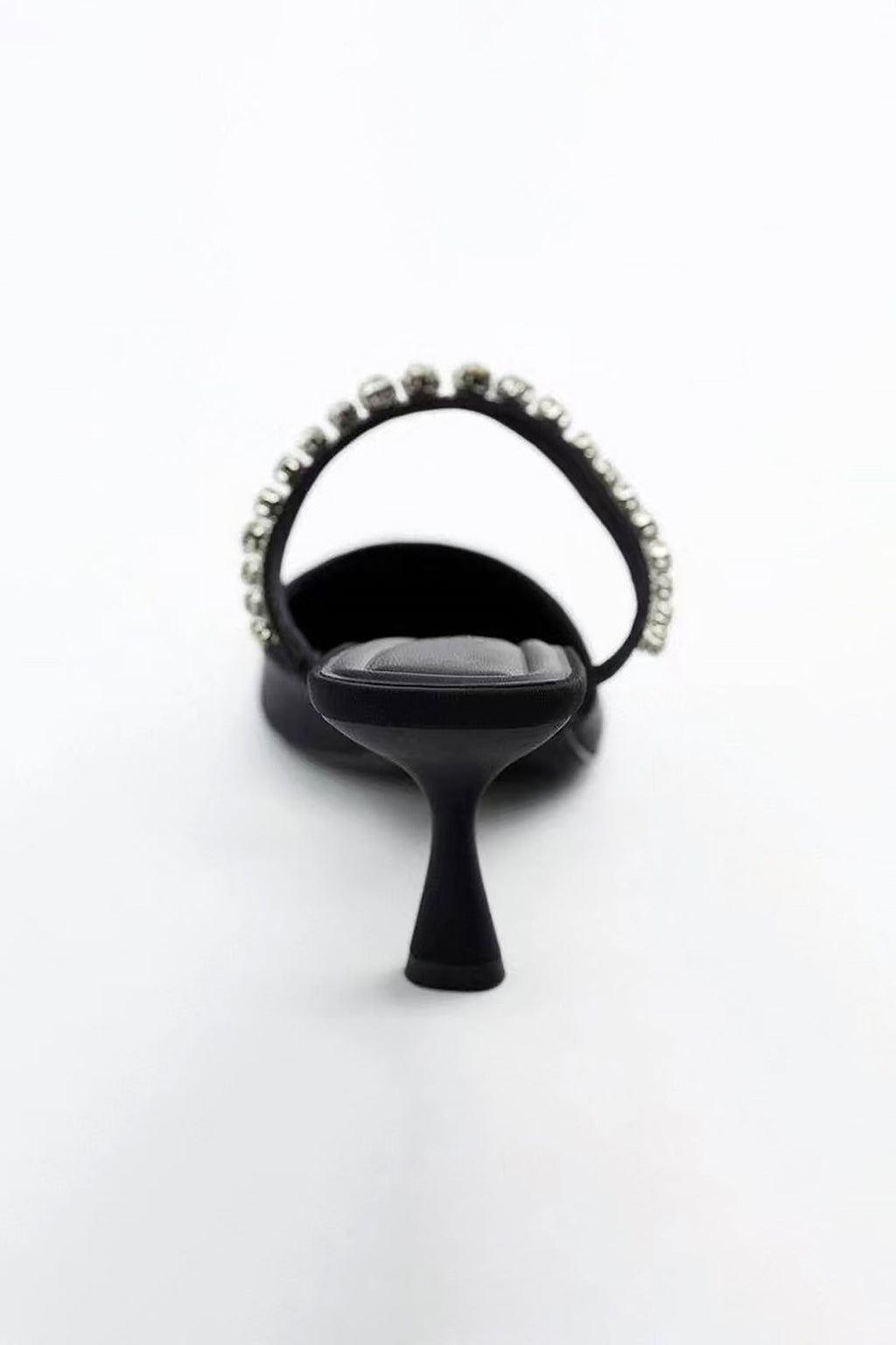 Taşlı Süslenmiş Sivri Uçlu Yüksek Topuklu Sandalet