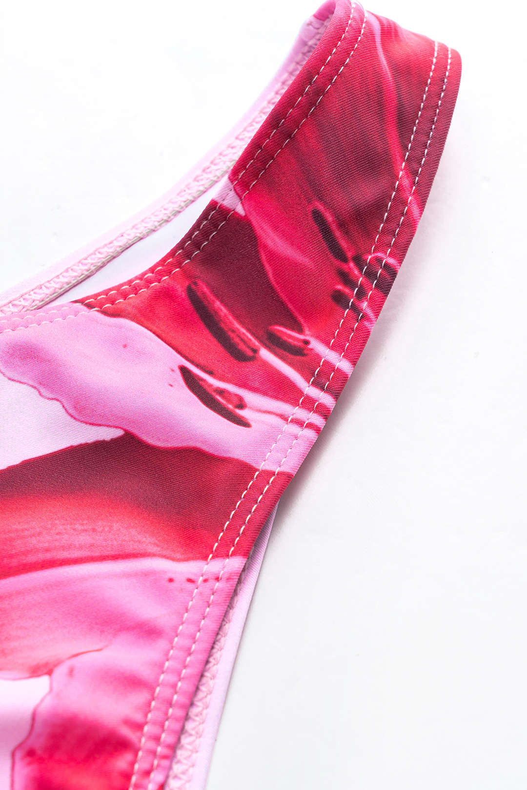 Desenli Dekolteli Bikini ve Mayo Eteği Pareo Takımı