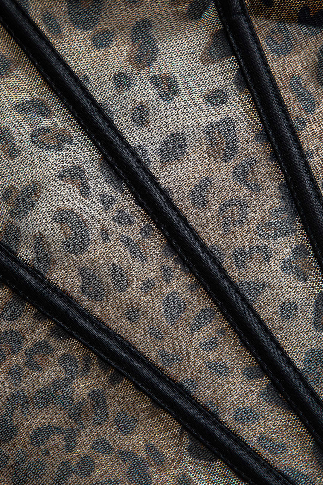 Leopar Desenli Şeffaf File Korse Elbise Üstü