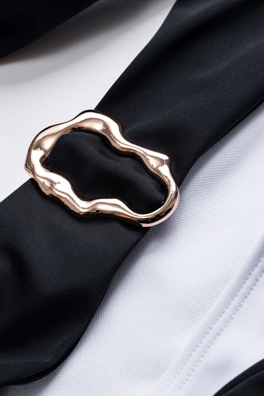 Kontrast Metalik Dekor Büzgülü Kesik Bağcıklı Karın Kontrolü Tek Parça Mayo