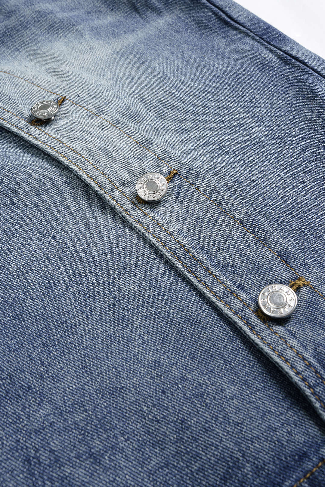 Denim Yarım Şort