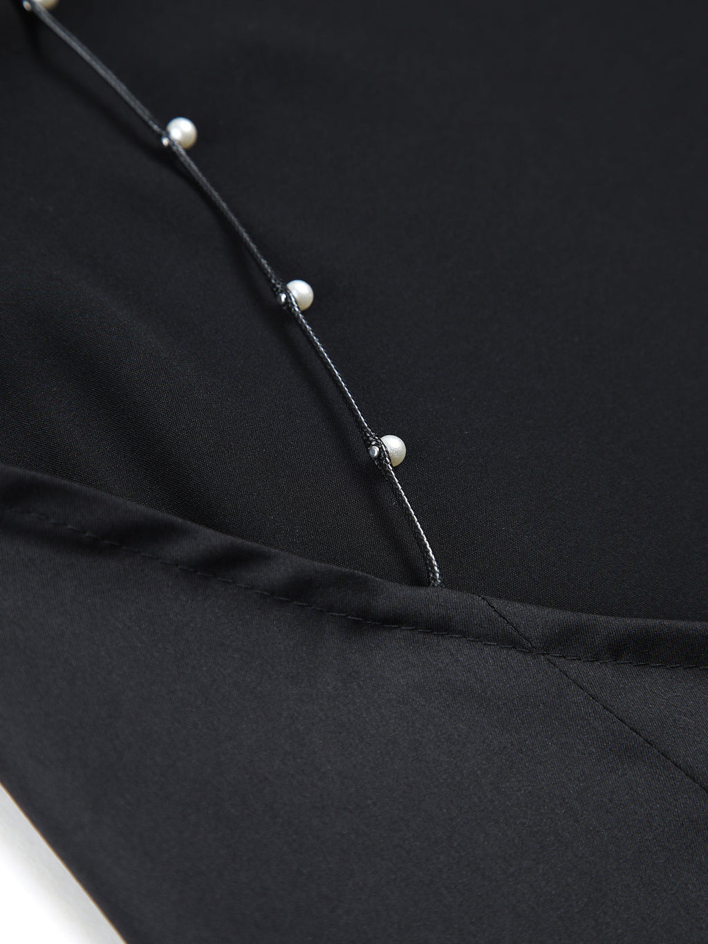 İnci Detaylı Açık Sırtlı Saten Uzun Elbise