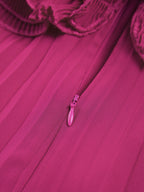 Güllü Şerit Pileli Kısa Elbise