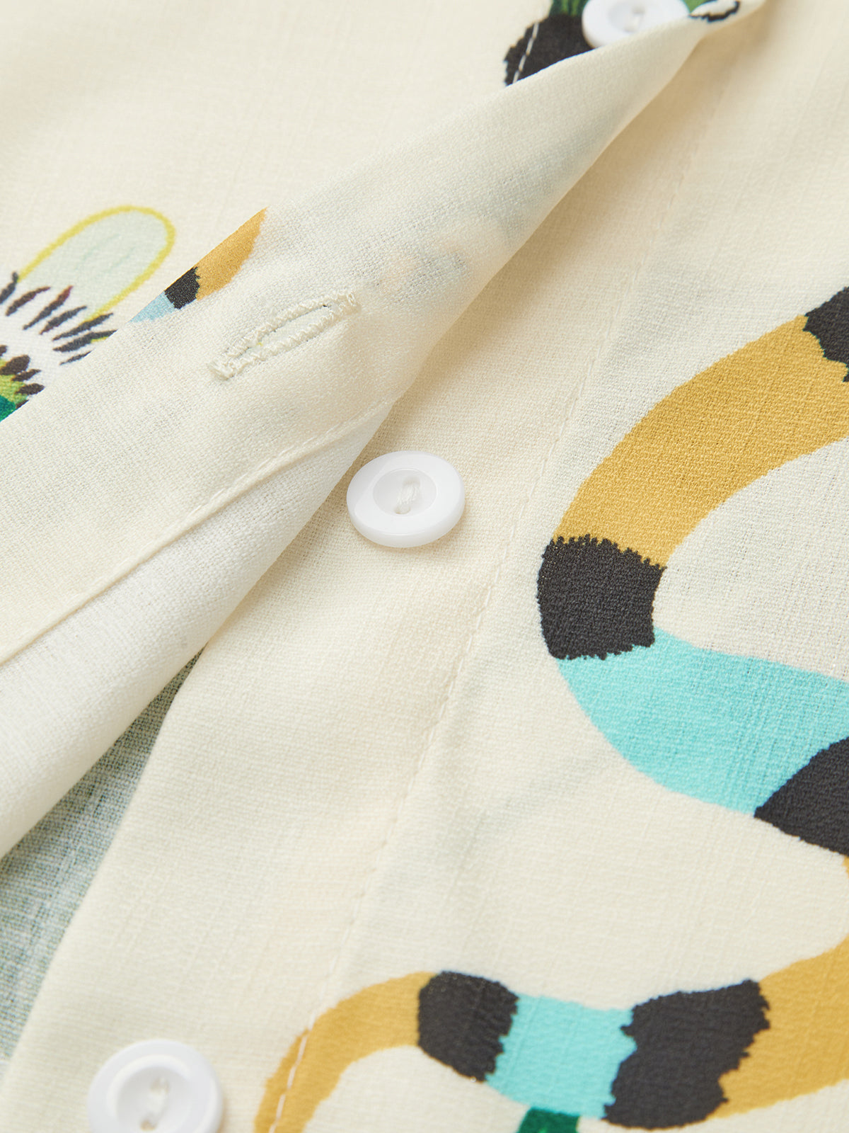 Desenli Yaka Detaylı Kemerli Kısa Elbise