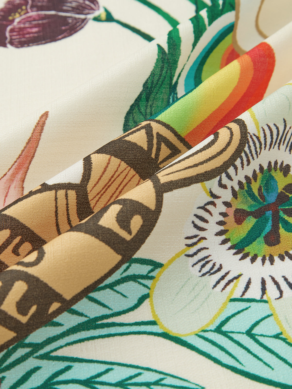 Desenli Yaka Detaylı Kemerli Kısa Elbise